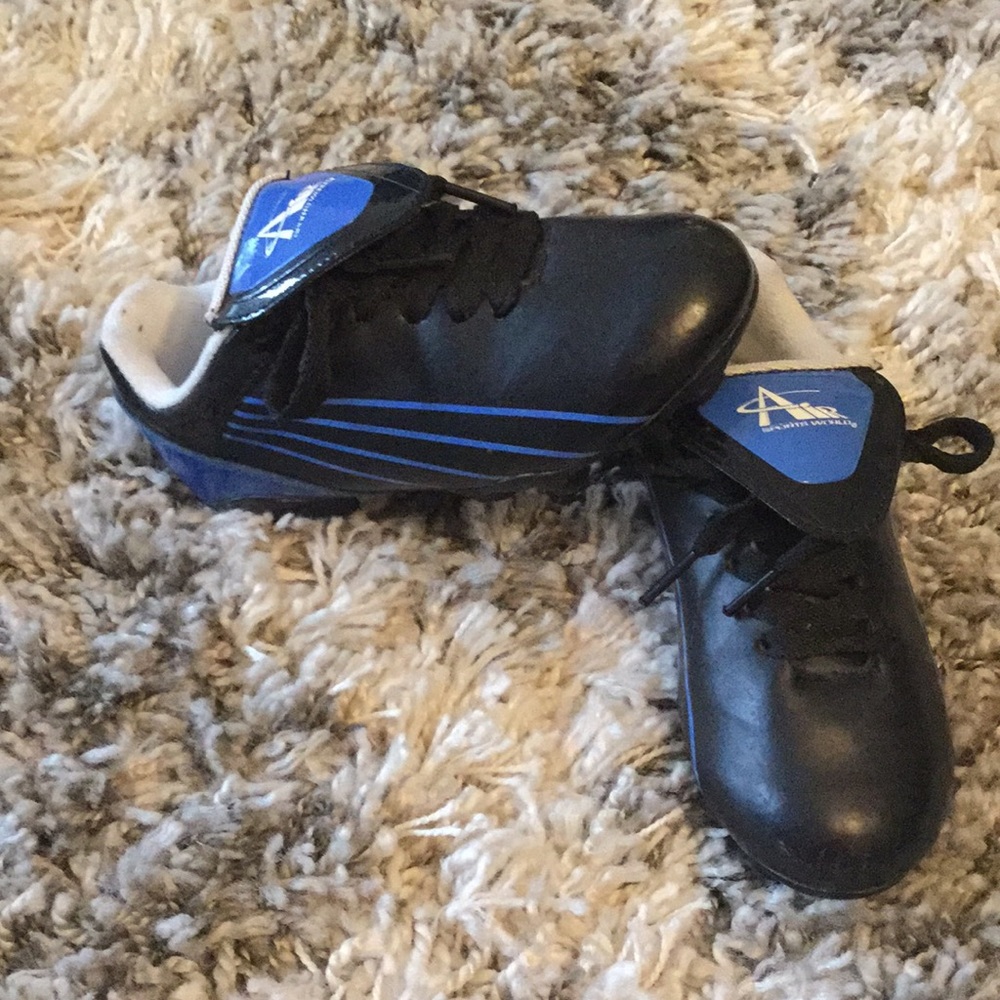 Kids 11 Air Sports World Soccer Cleats